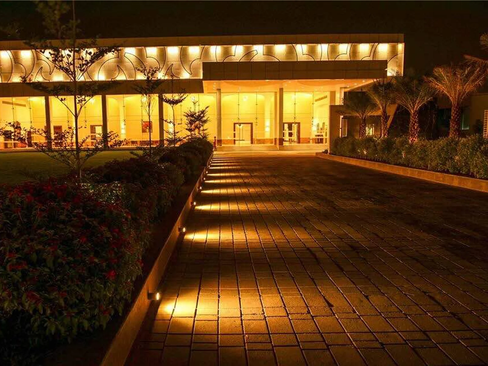 Driveway at Palladium Convention Center